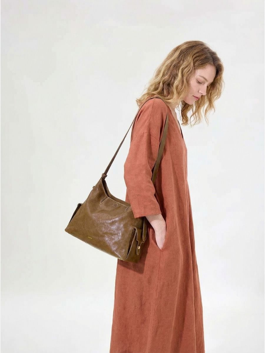 Sloane Pocket Hobo Shoulder Bag - Black