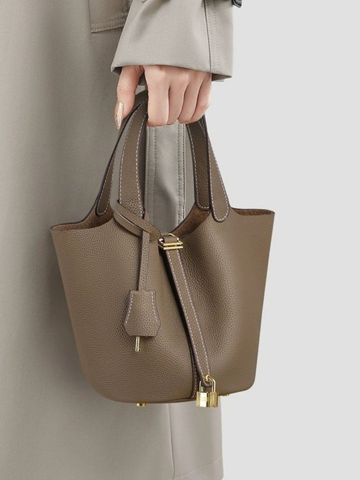 Nora Bucket Bag