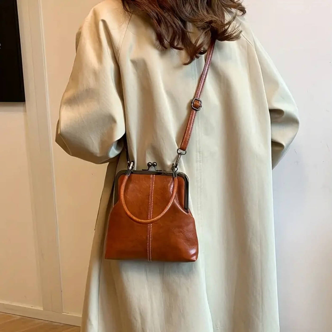 Martinas Vintage Handtasche mit Rahmen