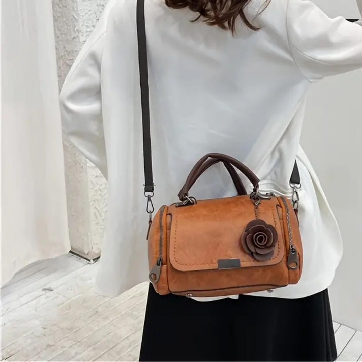 Veronicas Floraler Akzent | Handtasche