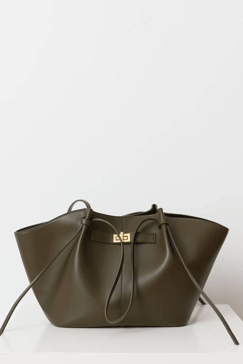 Luma Tote