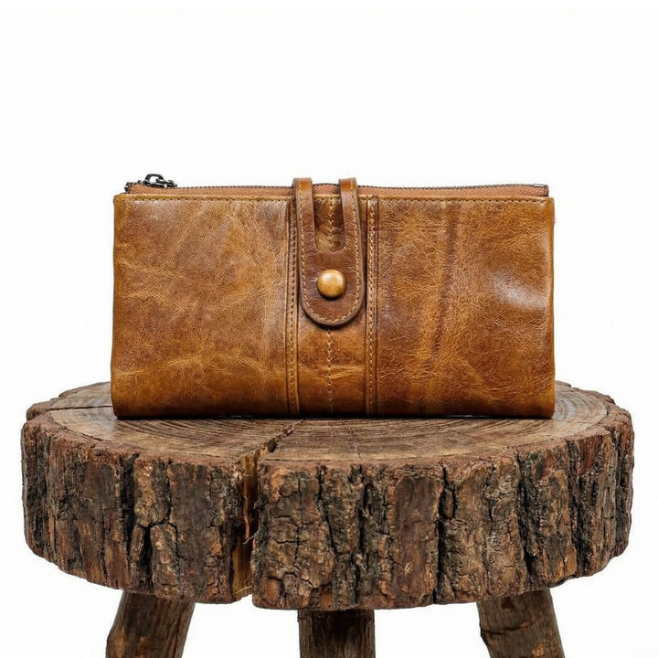 Paola's Foldable Clutch