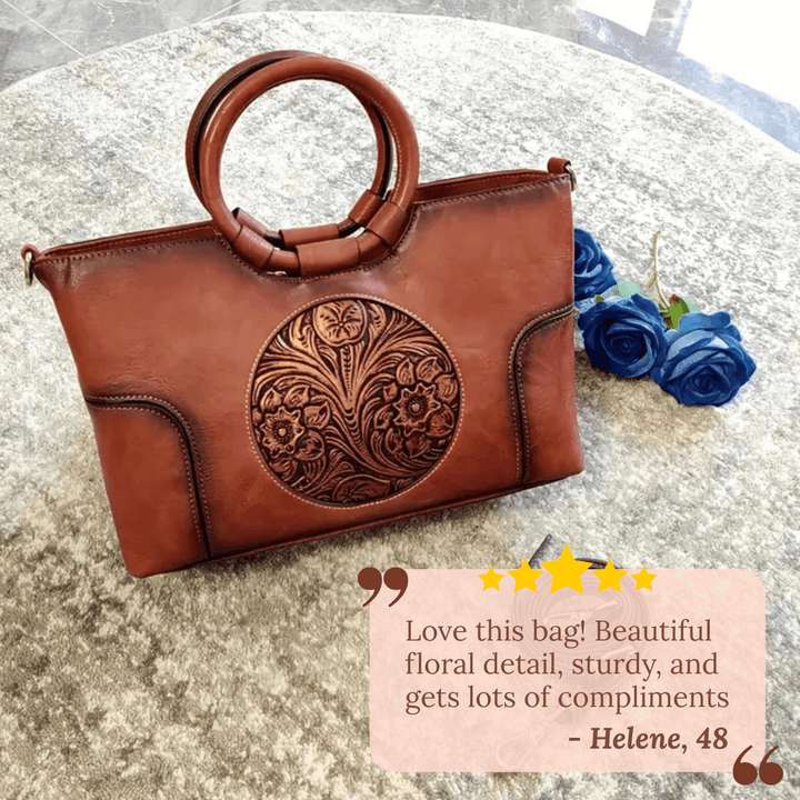 Luciana's Handtasche mit kunstvollem Schnitzdetail