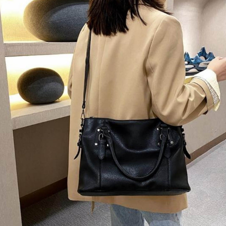 Arianna's Everyday Shoulder Bag